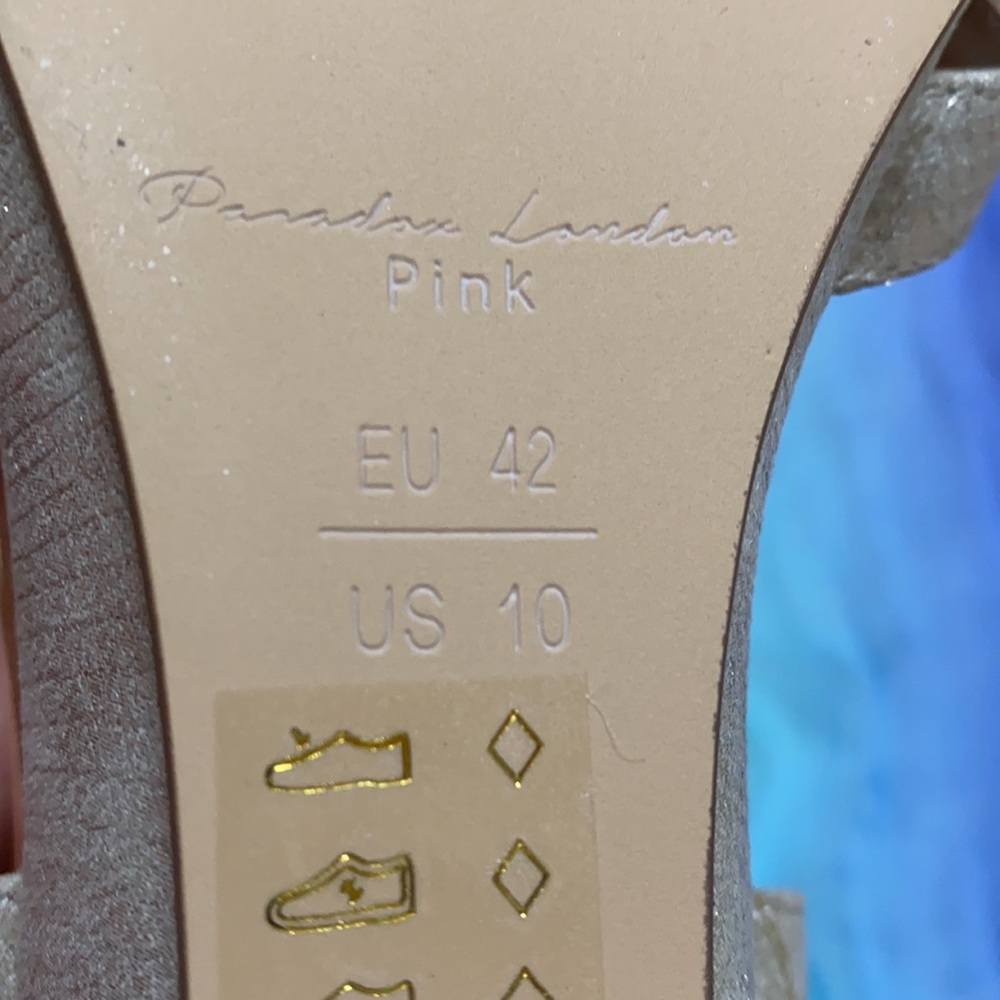 NIB Paradox London Joleen Wedge Sandal gold 10 wide - Picture 4 of 7